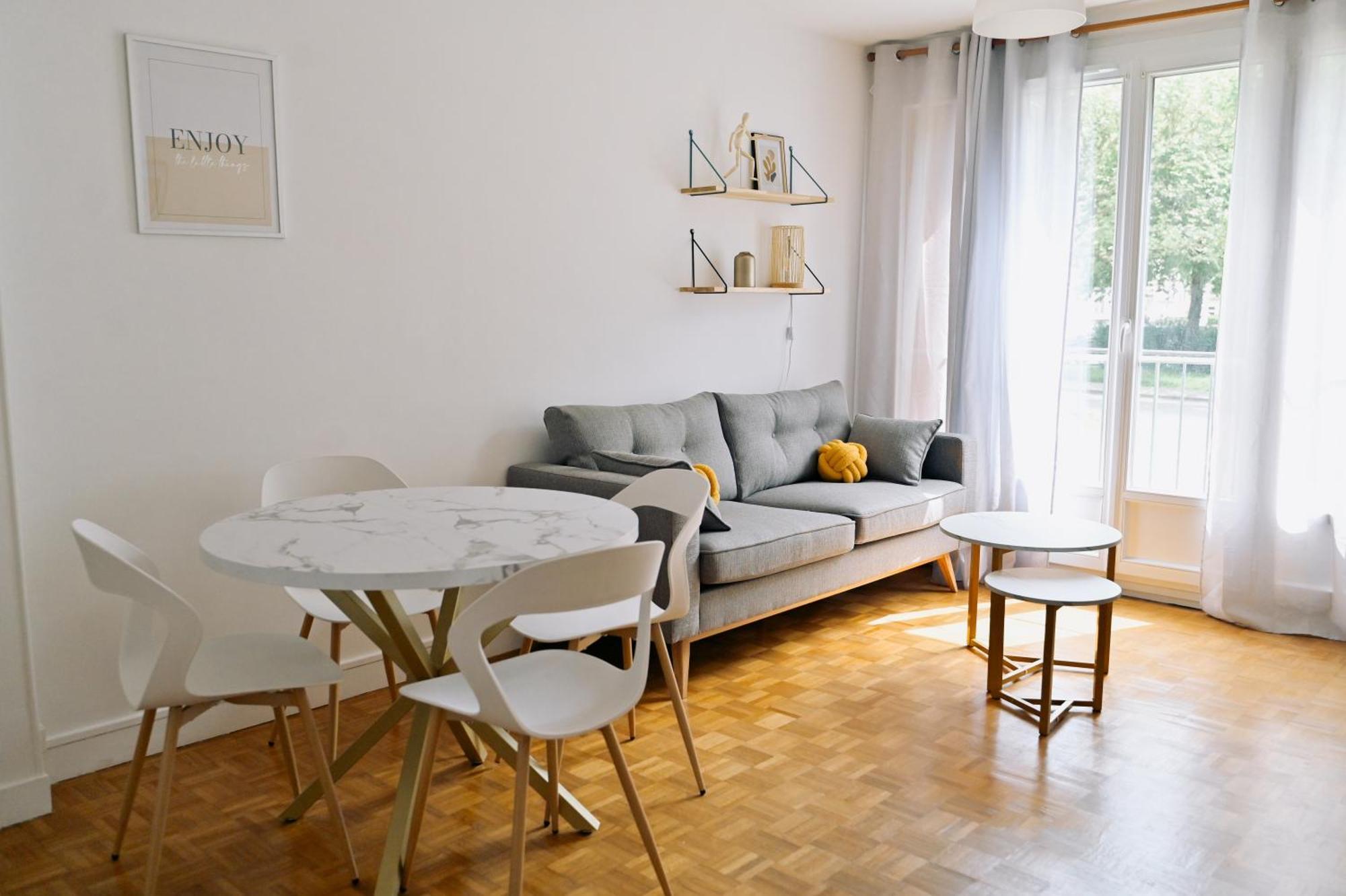 Appartement T3 Cosy A Compiegne Exterior photo